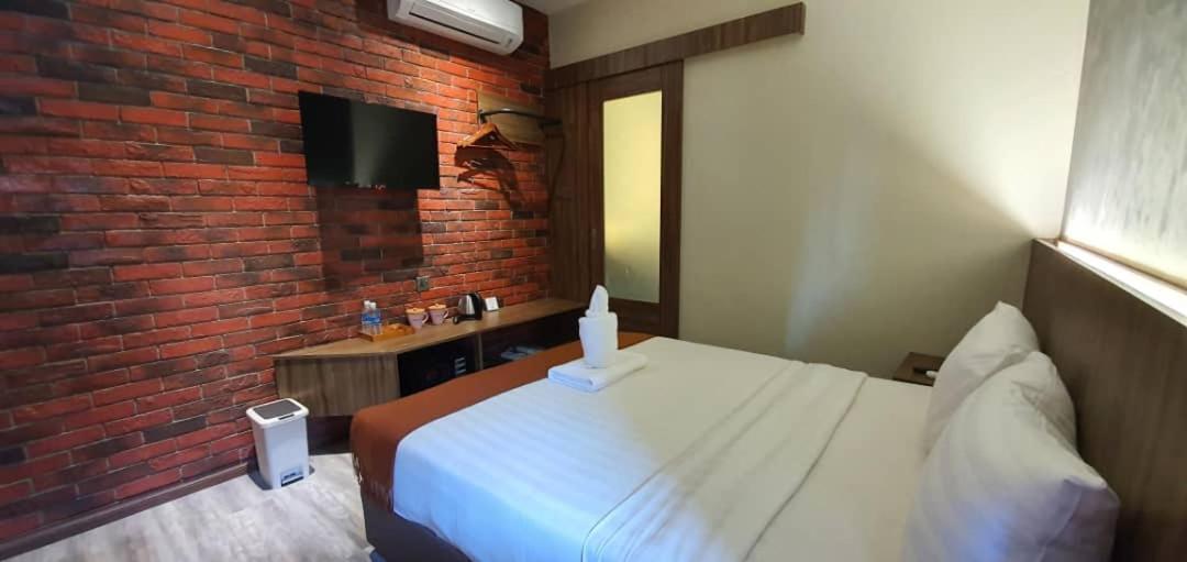 Vista Hotel Тавау Екстер'єр фото
